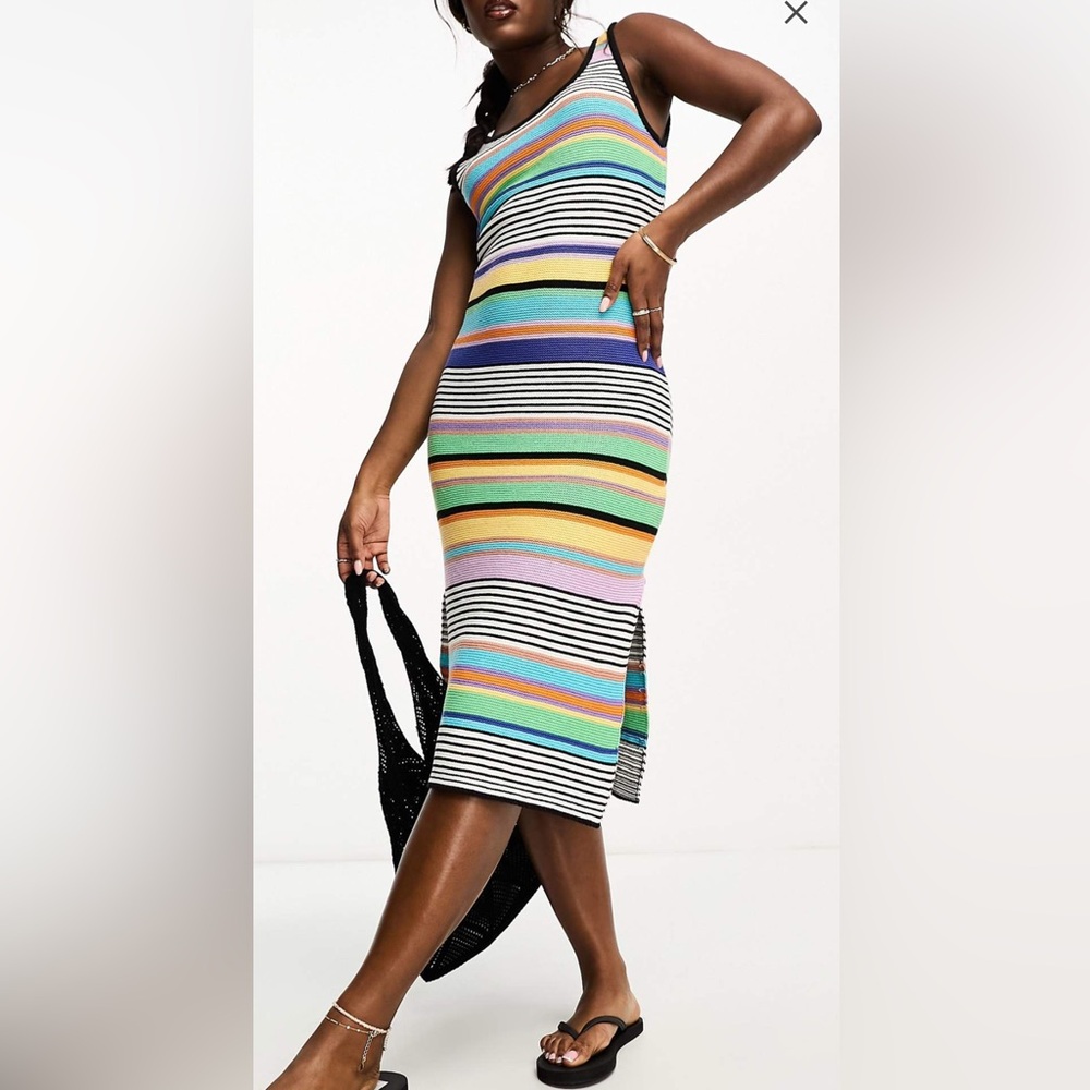 NWT. ROXY KNIT MIDI DRESS. Size small.